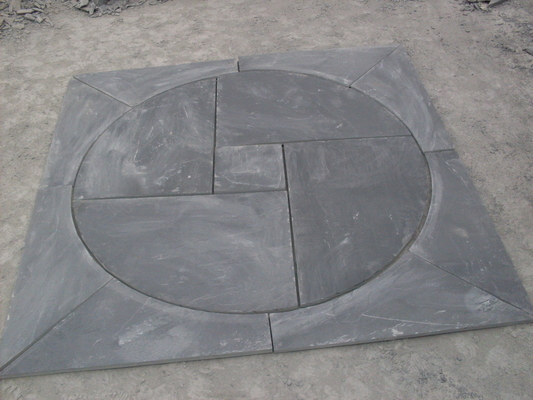 China Black Slate Medallion Square Pattern Plaza Floor Stone Decoration Slate Paving Stone supplier